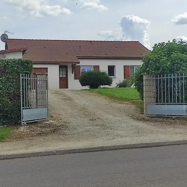 Chez AUBE Maison à la campagne 2-6 pers 3 chambres，位于Longeville-sur-la-Laines的酒店