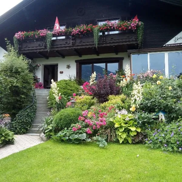 Blumenpension Strauss - Ferienwohnungen, hotel v destinaci Ossiach