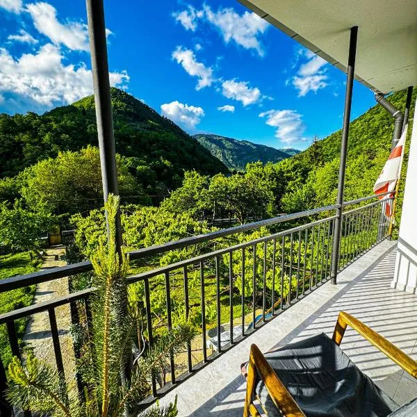 Nunisi에 위치한 호텔 Family hotel mountain panorama
