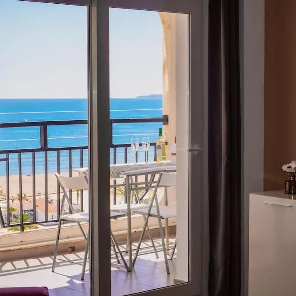 Brisa Marina Apartamento, hotel v destinaci Empuriabrava