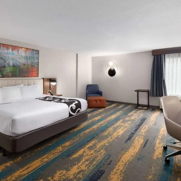 La Quinta by Wyndham Knoxville Central Papermill, готель у місті Ноксвілл