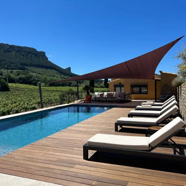 Côté vignes cassis、カシのホテル
