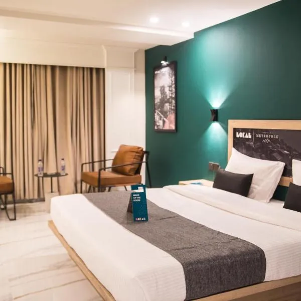 LOKAL Rooms x Murree Valley View, hotel v destinaci Murree