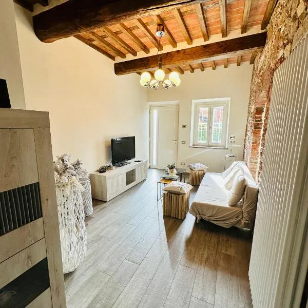 Locazione Turistica Rania, hotel v destinácii Lucca