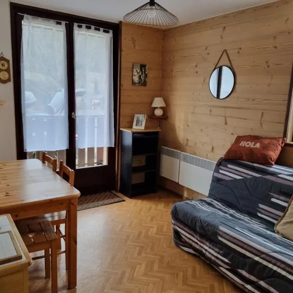 Appartement 5 personnes au pied des pistes, hotel a Lélex