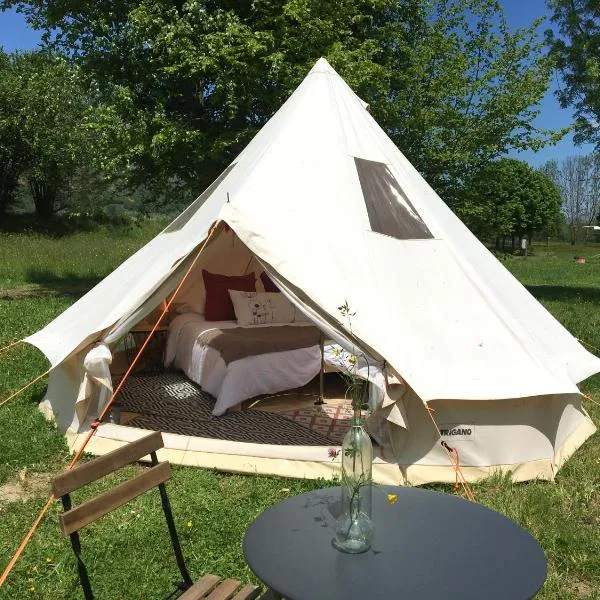 Tentes Glamping au camping Le Gerrit à Marsous, hotel in Arrens-Marsous