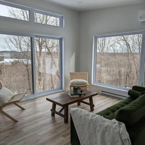 La Vue - Mountain Top Cottage, hotel v destinaci Notre-Dame-de-la-Salette