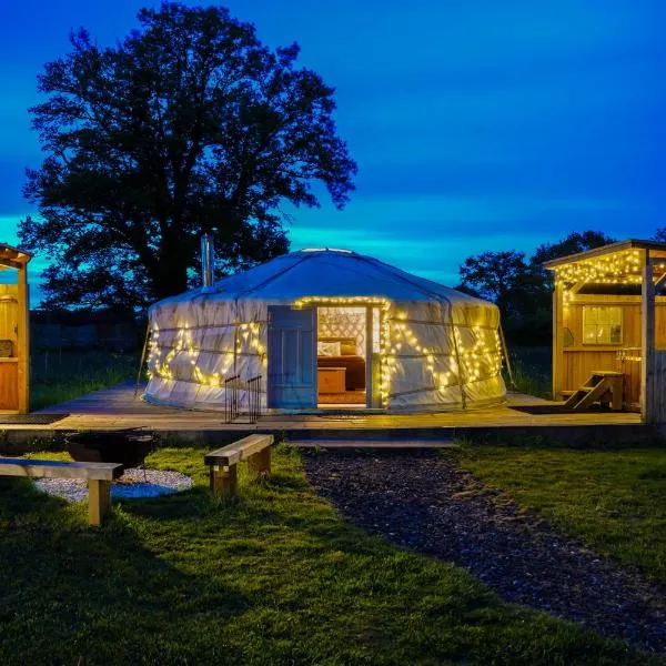 Glamp and Tipple Ltd, hotel in Great Ellingham