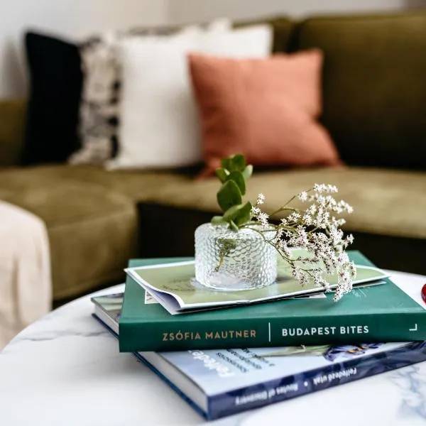 Park Home with Free Street Parking – hotel w Győr