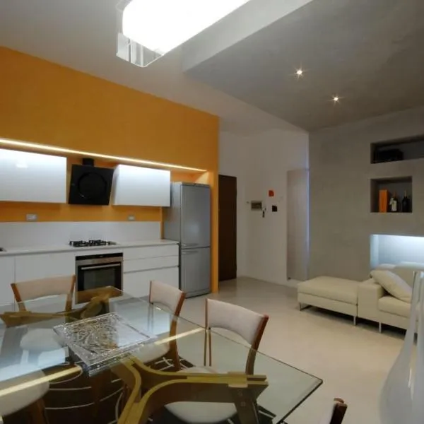 Lollo Apartment, hotel v destinaci Mantova
