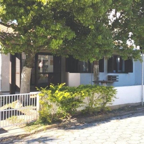 A55 - Casa centro de Bombinhas