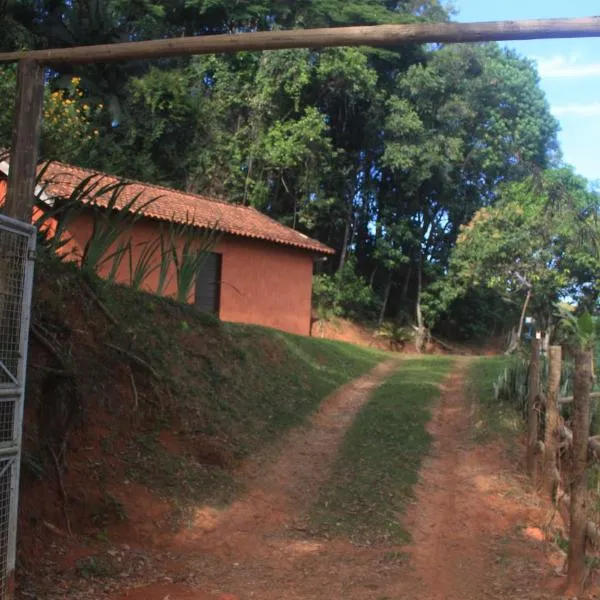 Refúgio Leve Amor, hotel u gradu Agvas de Lindoja