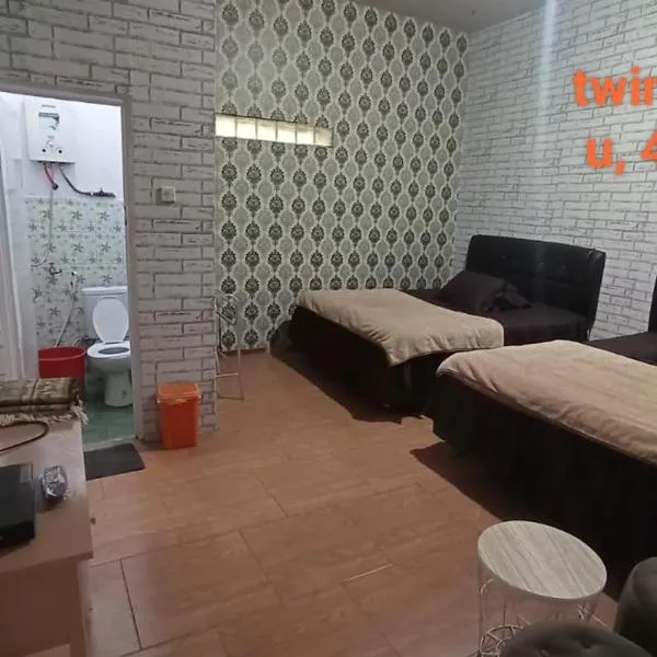 DIENG GHUZY HOUSE syariah twin bed, hotel en Dieng