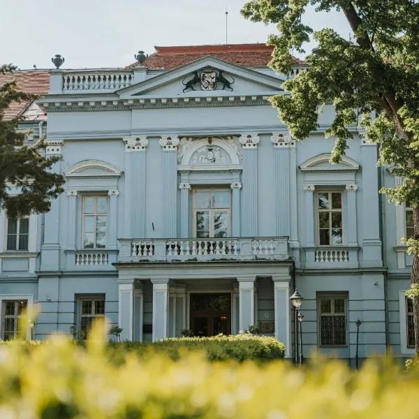 Hotel Kaštieľ Mojmírovce, hotel v destinaci Mojmírovce