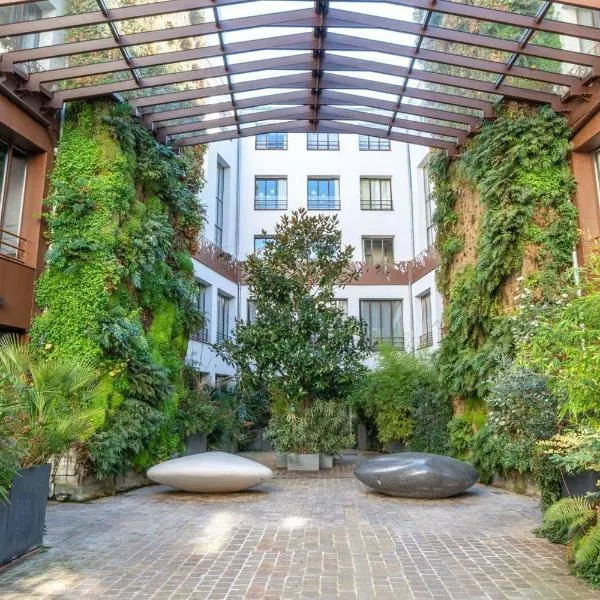 GuestReady- Artist Loft near Bastille