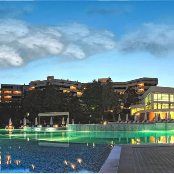 Hissar Spa Hotel, hotel en Hisarya