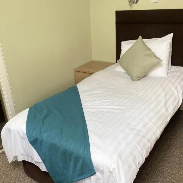 The Strathearn Hotel, hotel v destinaci Fife