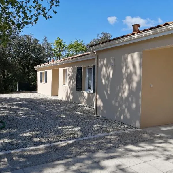 Maison proche de Royan à Meschers sur Gironde 2 chambres, hotel v destinácii Meschers-sur-Gironde