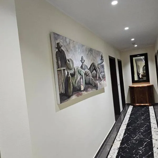 Hotel Pirro, hotel in Vlorë