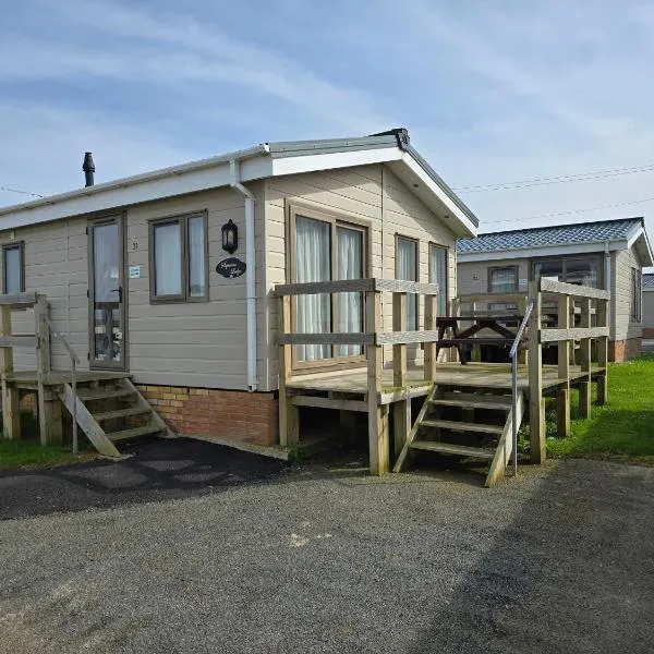 Castaways Holiday Park, hotel v destinaci Bacton
