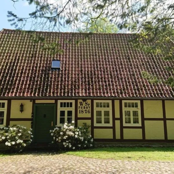 Alte Schäferei - Kräuterkammer, hotelli kohteessa Lüdersburg