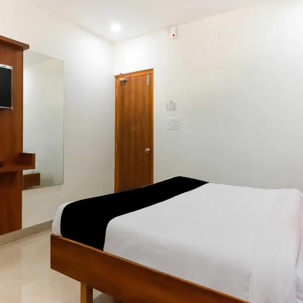 Collection O 68894 Bommarillu Residency (VIVA Residency), hotel in Trimulgherry