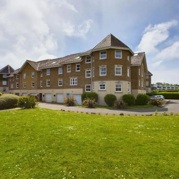 12A Solent Landing direct beach access, hotel a Bembridge