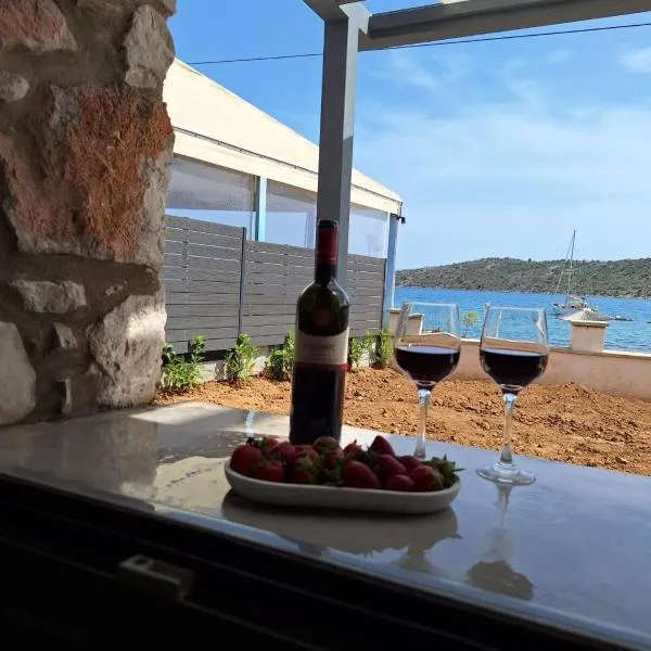 Vivari Stone House, ξενοδοχείο στο Βιβάρι