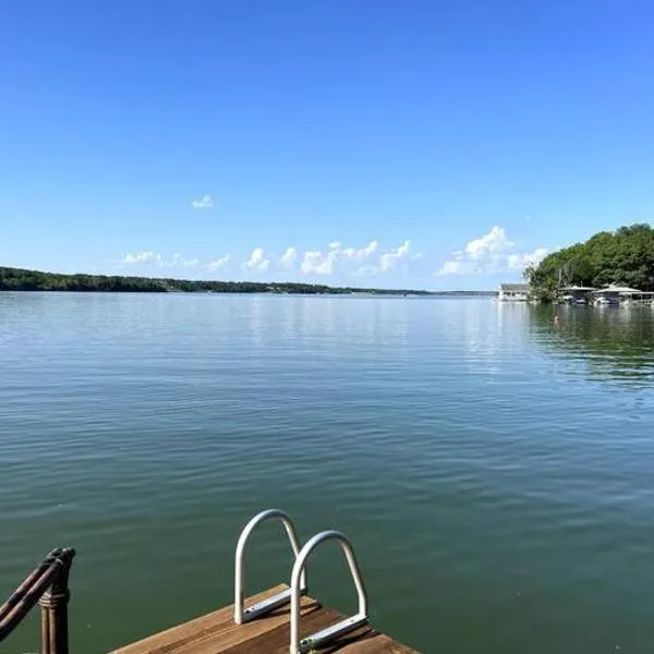 Lakefront Home at Moss Lake, hotel a Thackerville