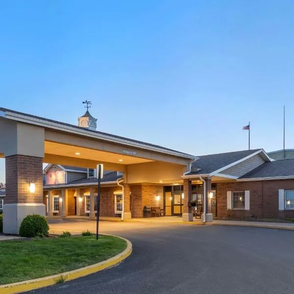 Best Western Plus Steeplegate Inn, hotel v destinaci Davenport