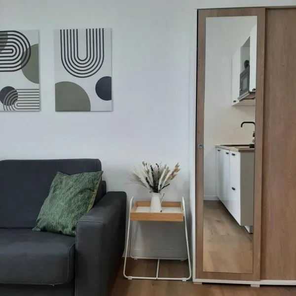 Mami home, hotel em Cormano