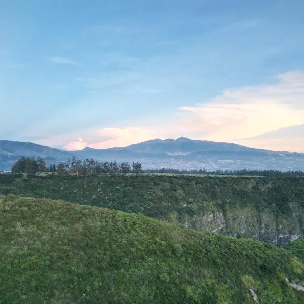 Hacienda Jimenita Wildlife Reserve, hótel í Puembo