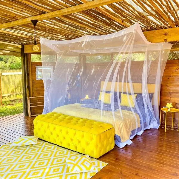 Hluhluwe Bush Camp Glamping Village, hotel v destinaci Hluhluwe