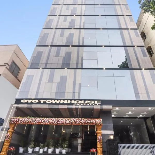 Townhouse Ameerpet, hotell i Ameerpet