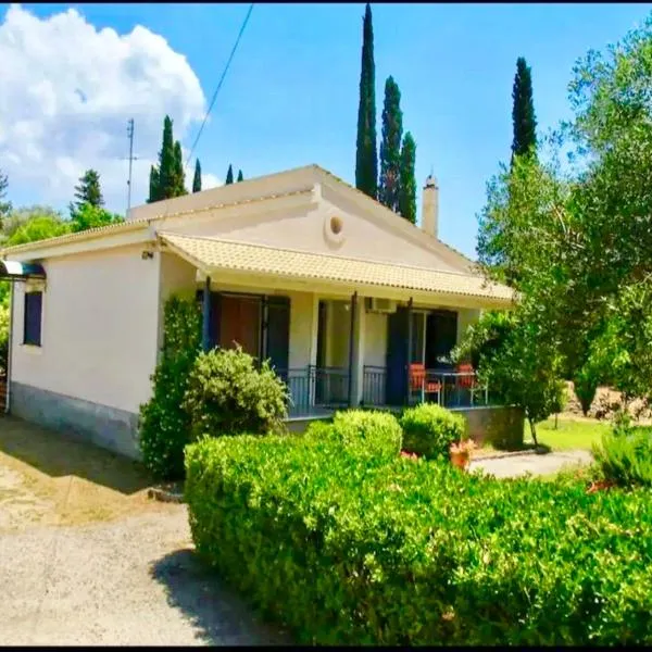 Eirini's House Corfu, hôtel à Kynopiástai