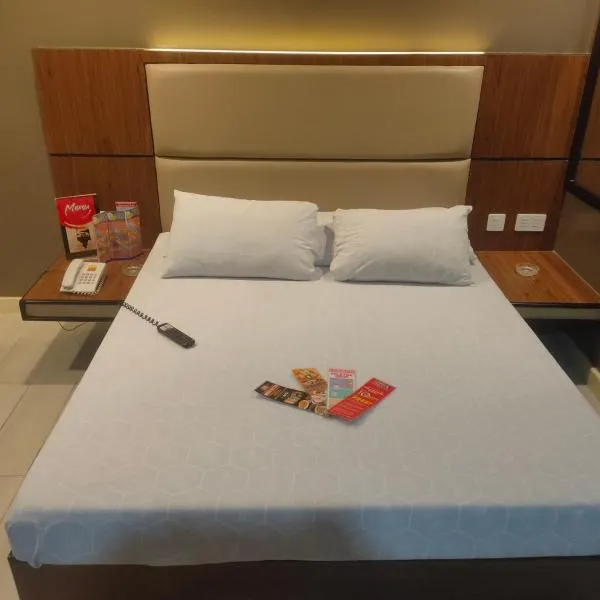 Hotel Sogo Macapagal, hotel in Manilla