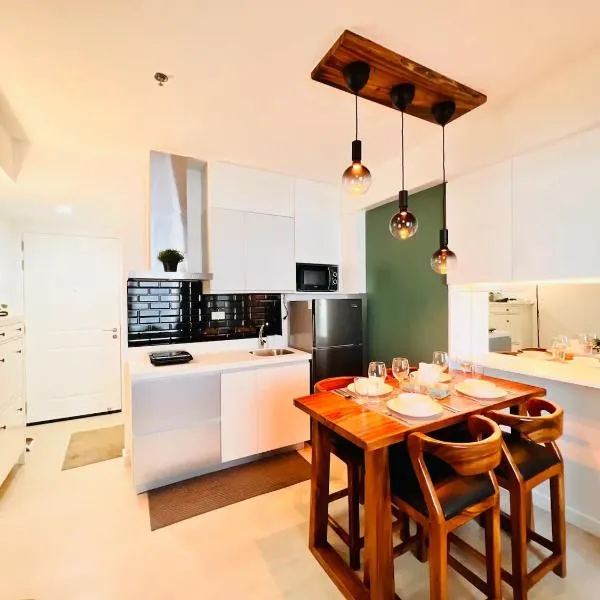 Manila Philippines, Azure Urban Resort Staycation by Leroche near Ninoy Aquino International Airport, hotel u Manili