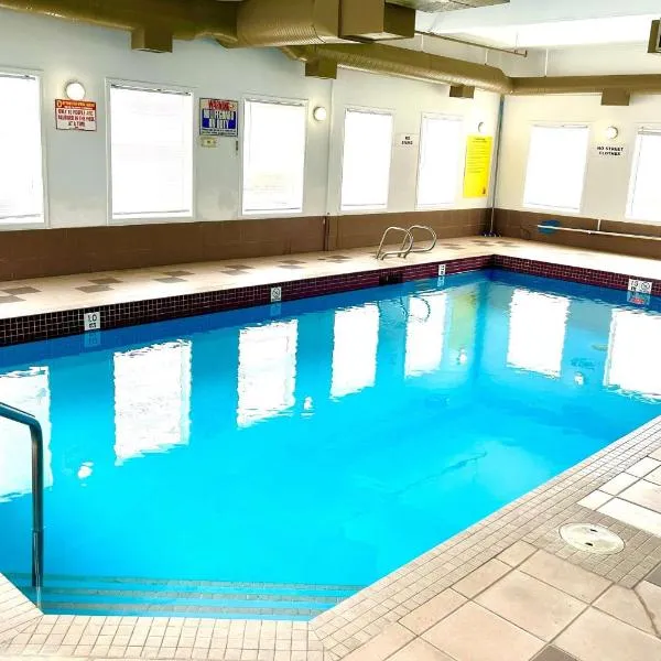Super 8 by Wyndham Hinton-Free Breakfast,Wifi,Parking, hotel en Hinton