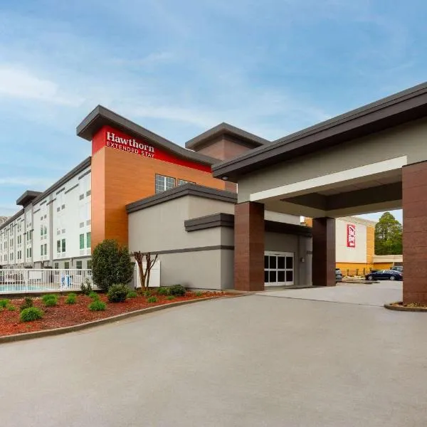 Hawthorn Extended Stay by Wyndham Knoxville, hotel in Knoxville