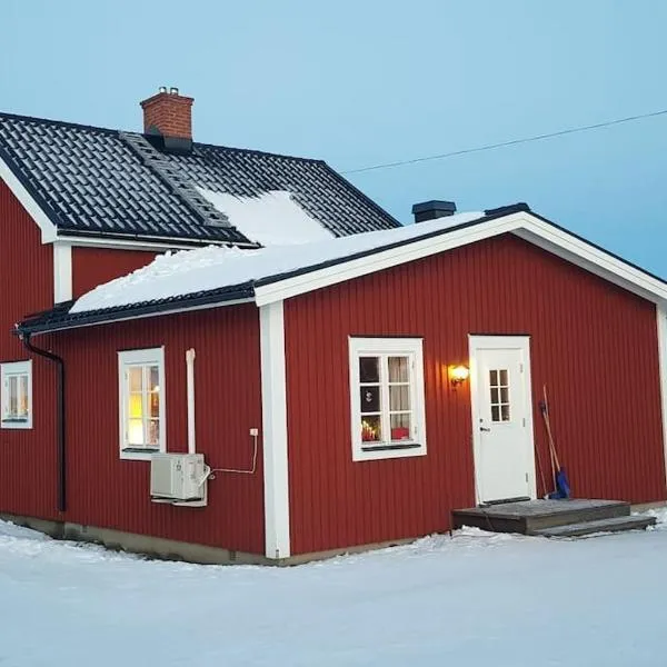 Lake view house in Hammerdal, hotel in Hammerdal