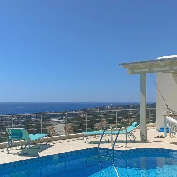 O Kairos , piscine, vue panoramique sur la mer, tranquillité, hotel in Makry Gialos