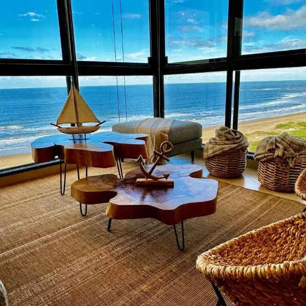 Depto FRENTE al MAR la mejor ubicación Parada 3 brava INIGUALABLE cochera gym sala de juegos parrilleros imperdible, hotel i Punta del Este