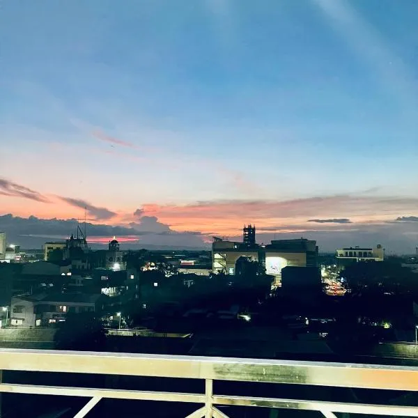Waterfront 2Bedroom Apartments Naga City, hotel in Naga