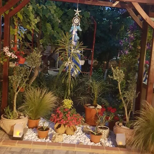 Kallithea, Hotel in 2 Mai