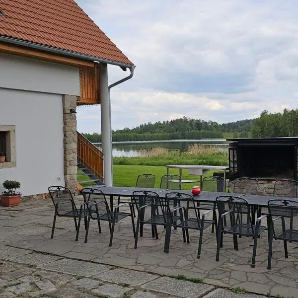 U rybníka Smrčná, hotel v destinaci Nová Bystřice