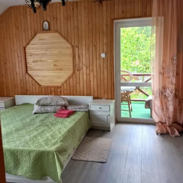 Садиба "Наталі", hotel in Yaremche