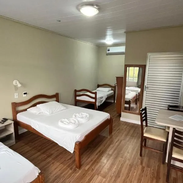 ECO CHALÉ PARK CACHOEIRAS, hotel v destinaci Presidente Figueiredo