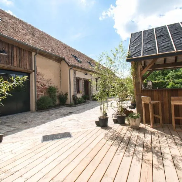 Le Relais des Calèches, hotel u gradu Broué