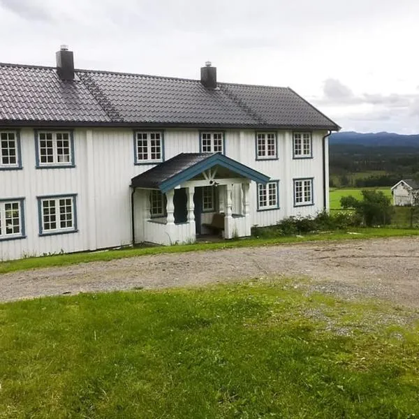 Newly renovated house on a farm, hotel di Berge