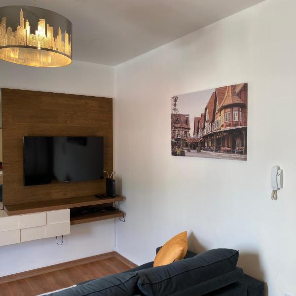 Apartamento Completo 2 Quartos com AC em Blumenau à 10min Vila Germânica, Tv a cabo e Premiere, ideal para família, Fácil acesso para Pomerode - Foto 5